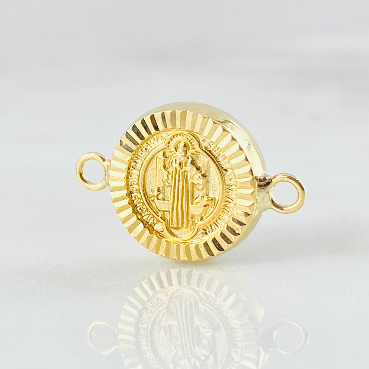 Herraje San Benito 0.95gr / 1.2cm / Oro Amarillo 18K *