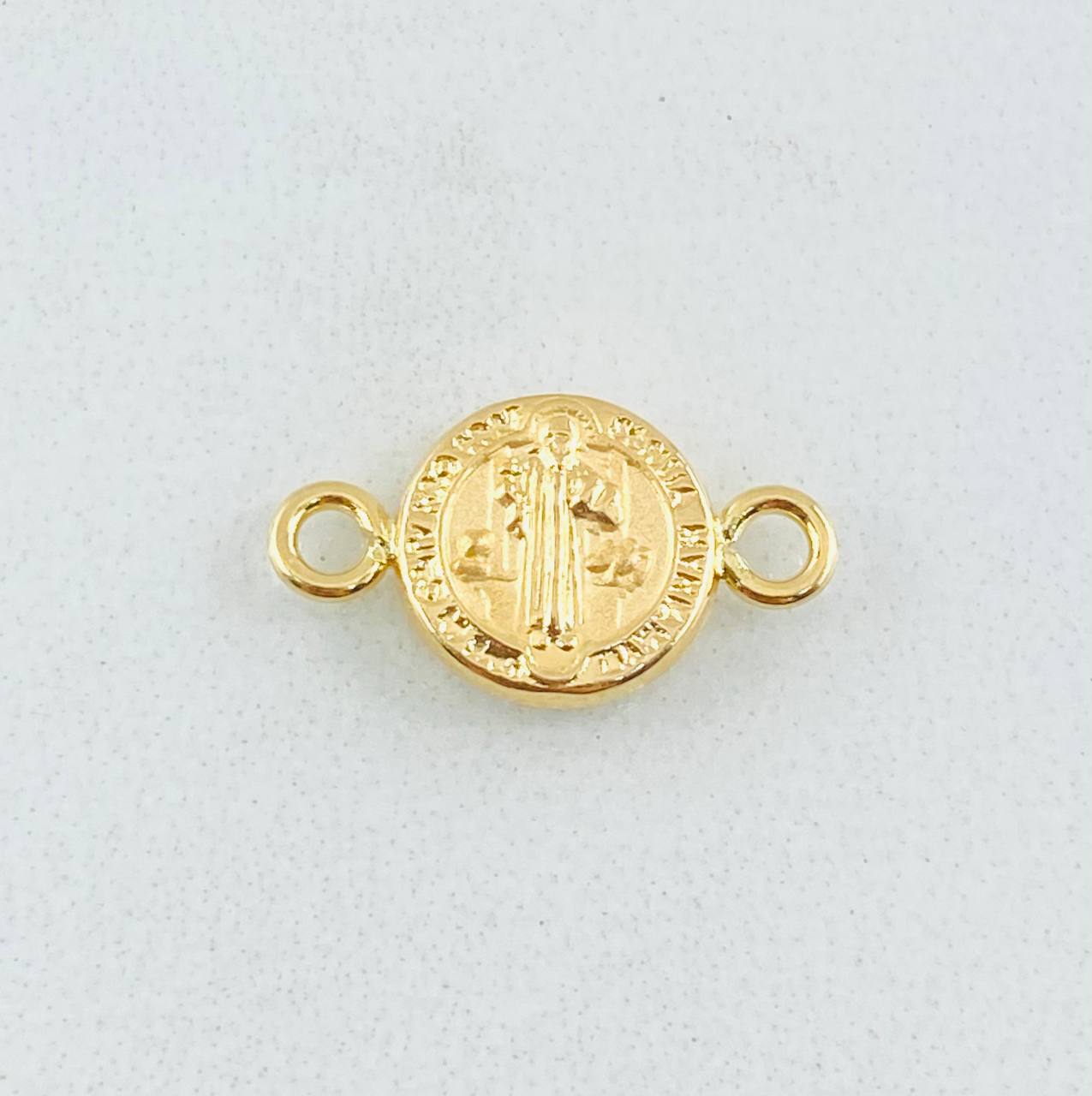 Herraje San Benito 0.4gr / 1.4cm / Oro Amarillo 18K ©