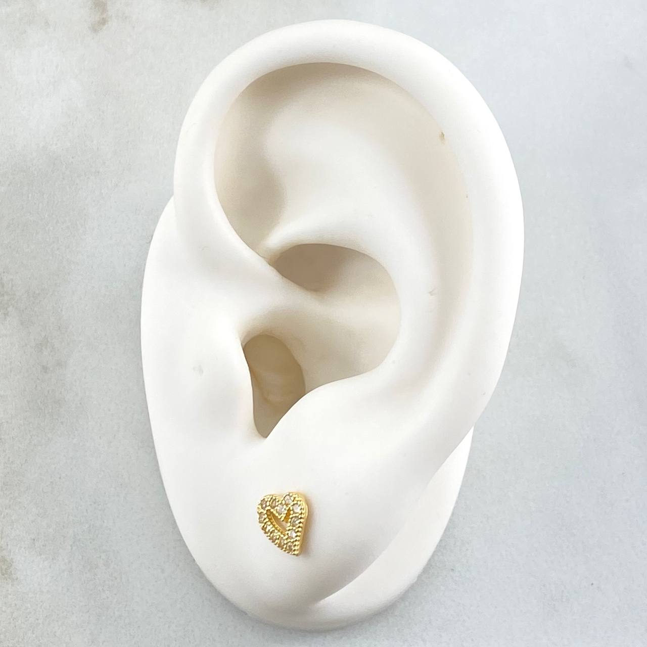 Topos Corazon 0.95gr / 6mm Circones Blancos Oro Amarillo 18K