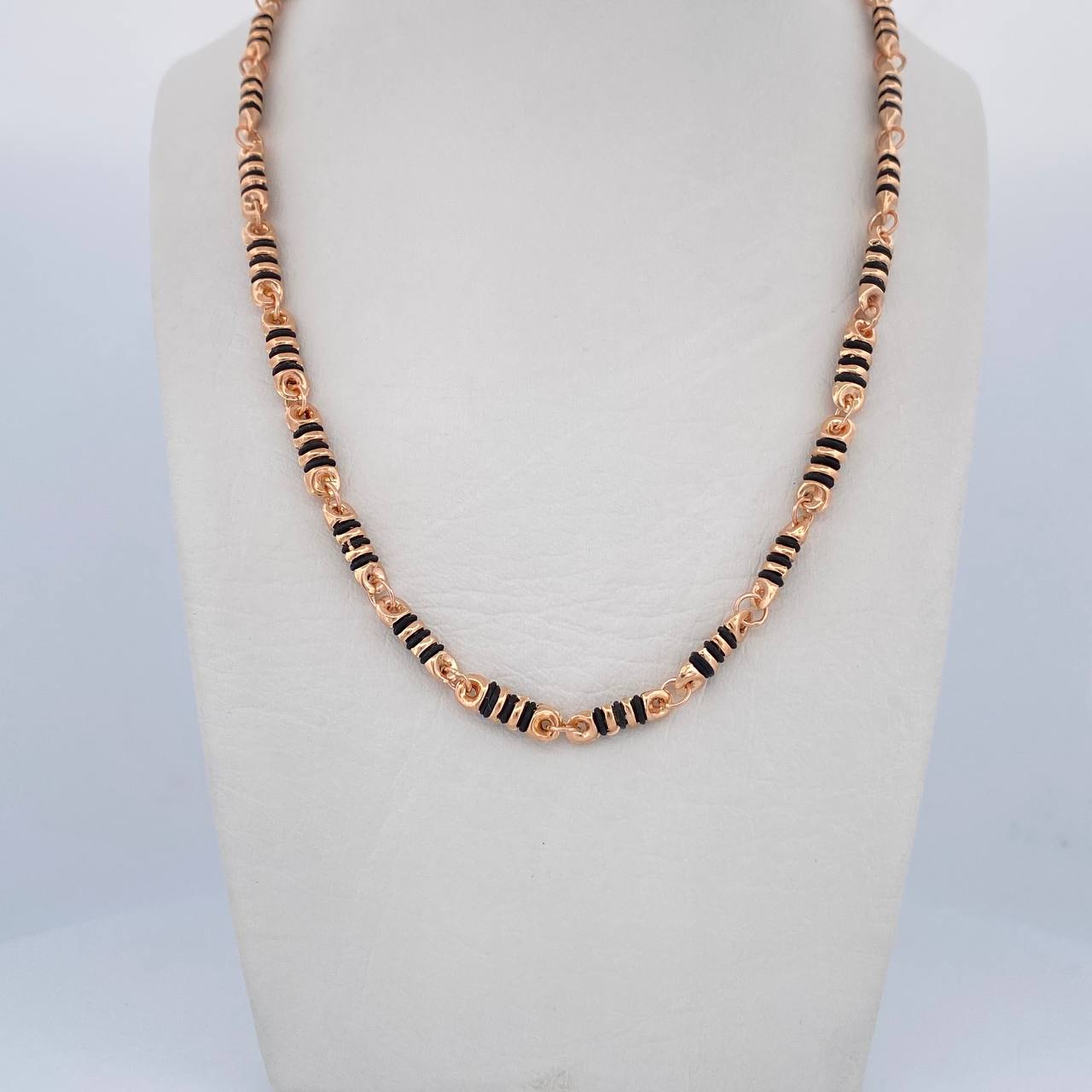 Cadena Rustica Barril 17.65gr / 62cm / Oro 18K $