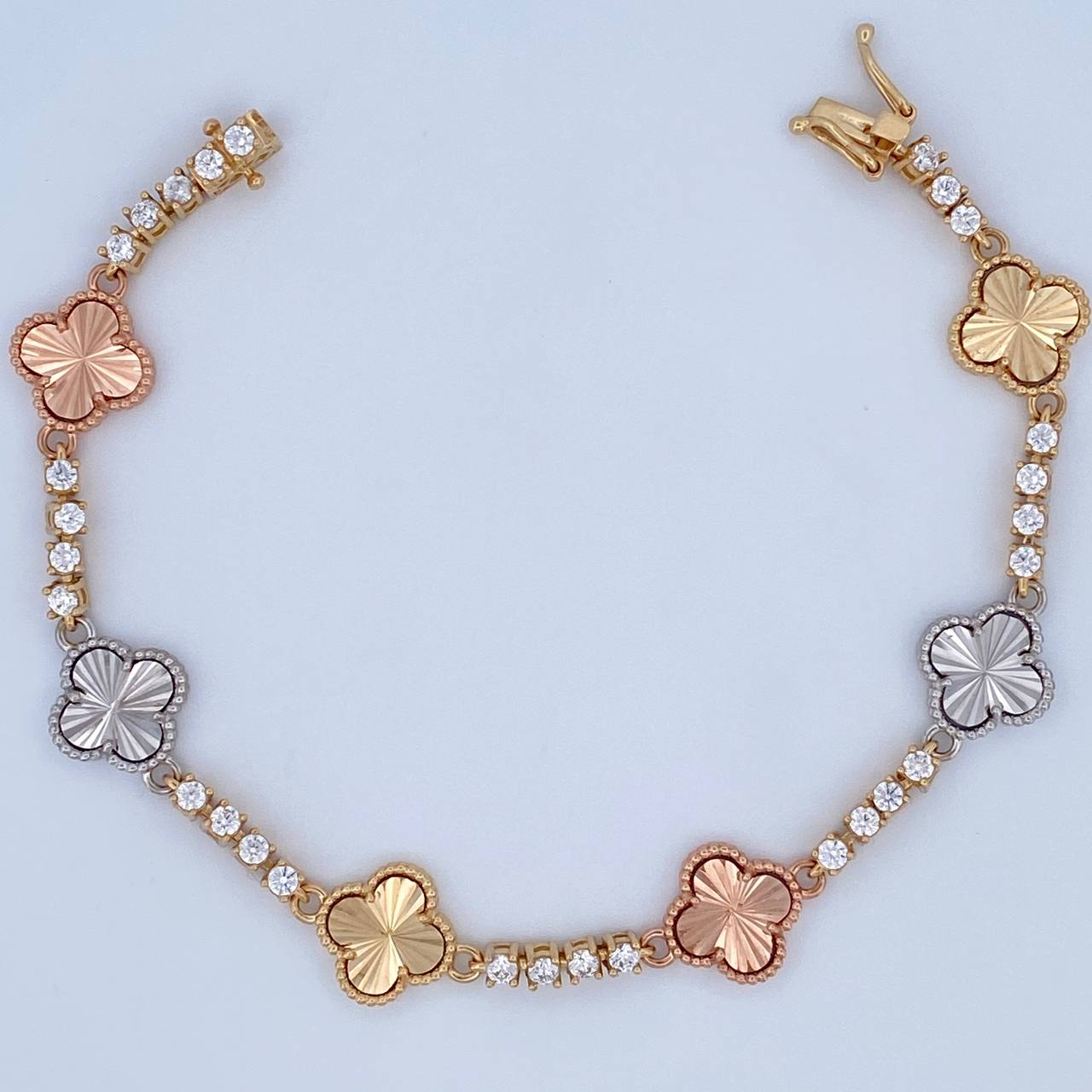 Pulso Tennis Trebol 16.85gr / 20cm / Nac.Esp. Oro 18K $