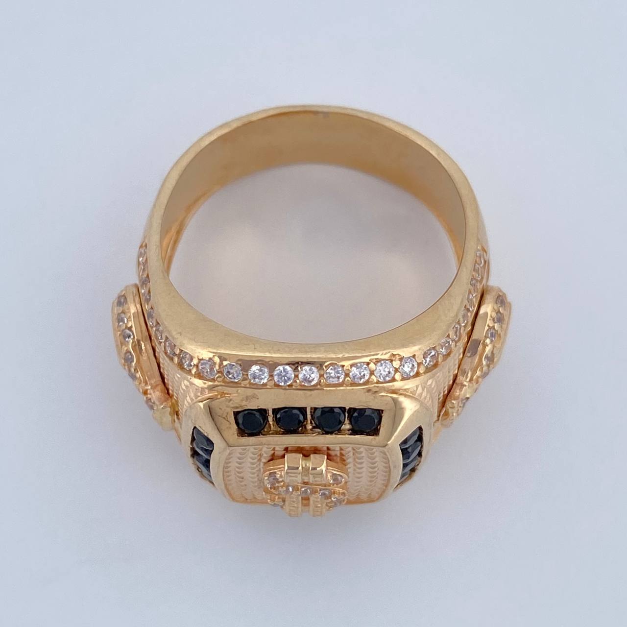 Anillo Signo Peso 14.45gr / T10 3/4 / Oro 18K $