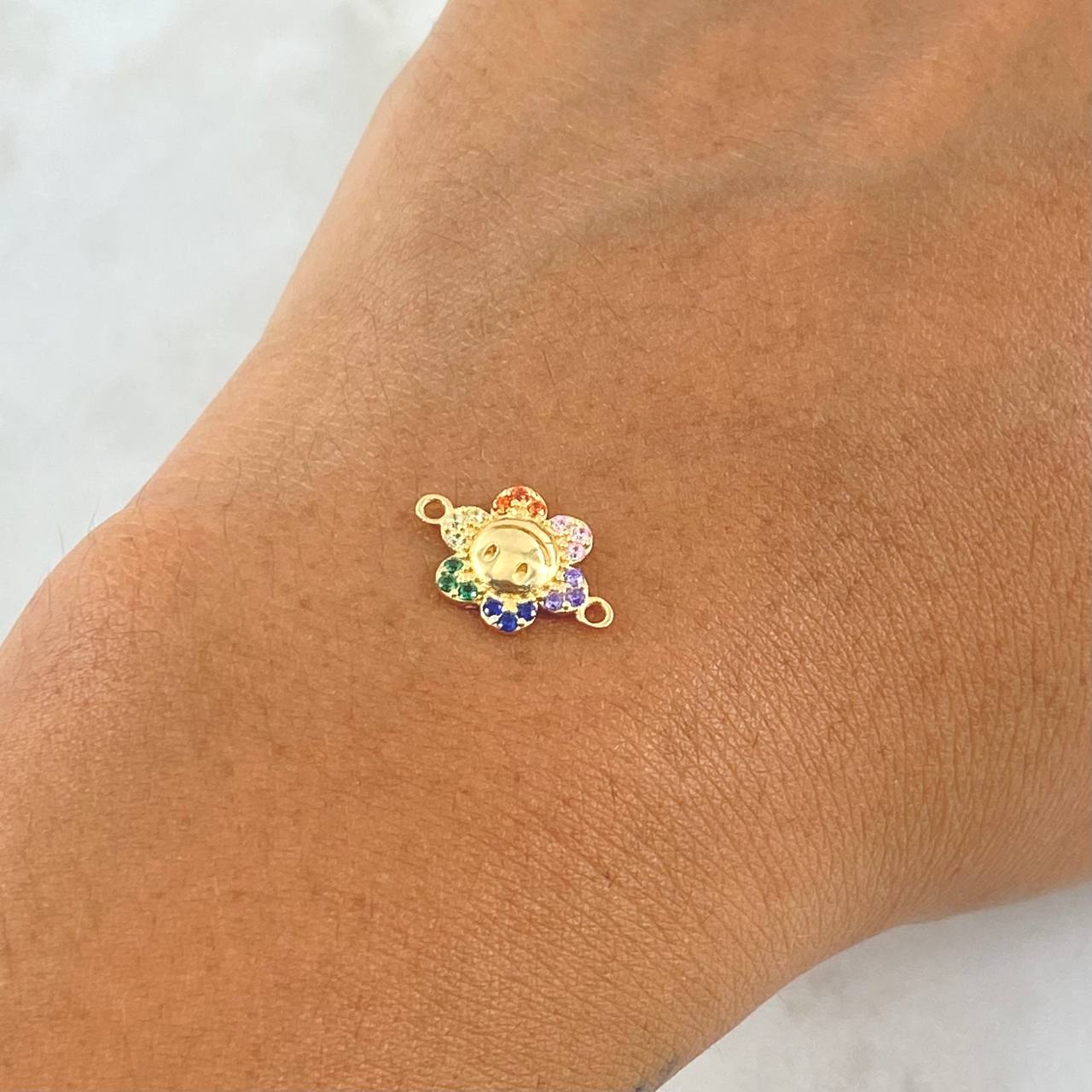 Herraje Flor 0.85gr / 1.5cm / Circones De Colores Oro Amarillo 18K ©