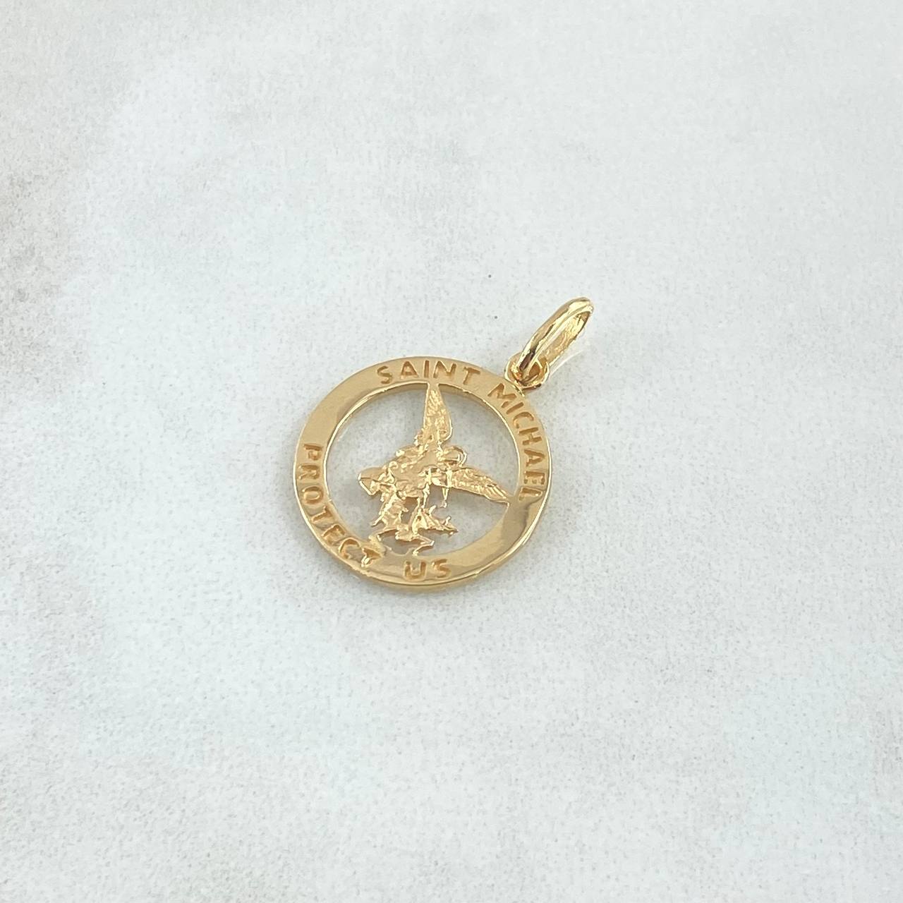 Dije San Miguel Arcangel en Arco 1.65gr / 2.5cm / Liso Oro Amarillo 18K *