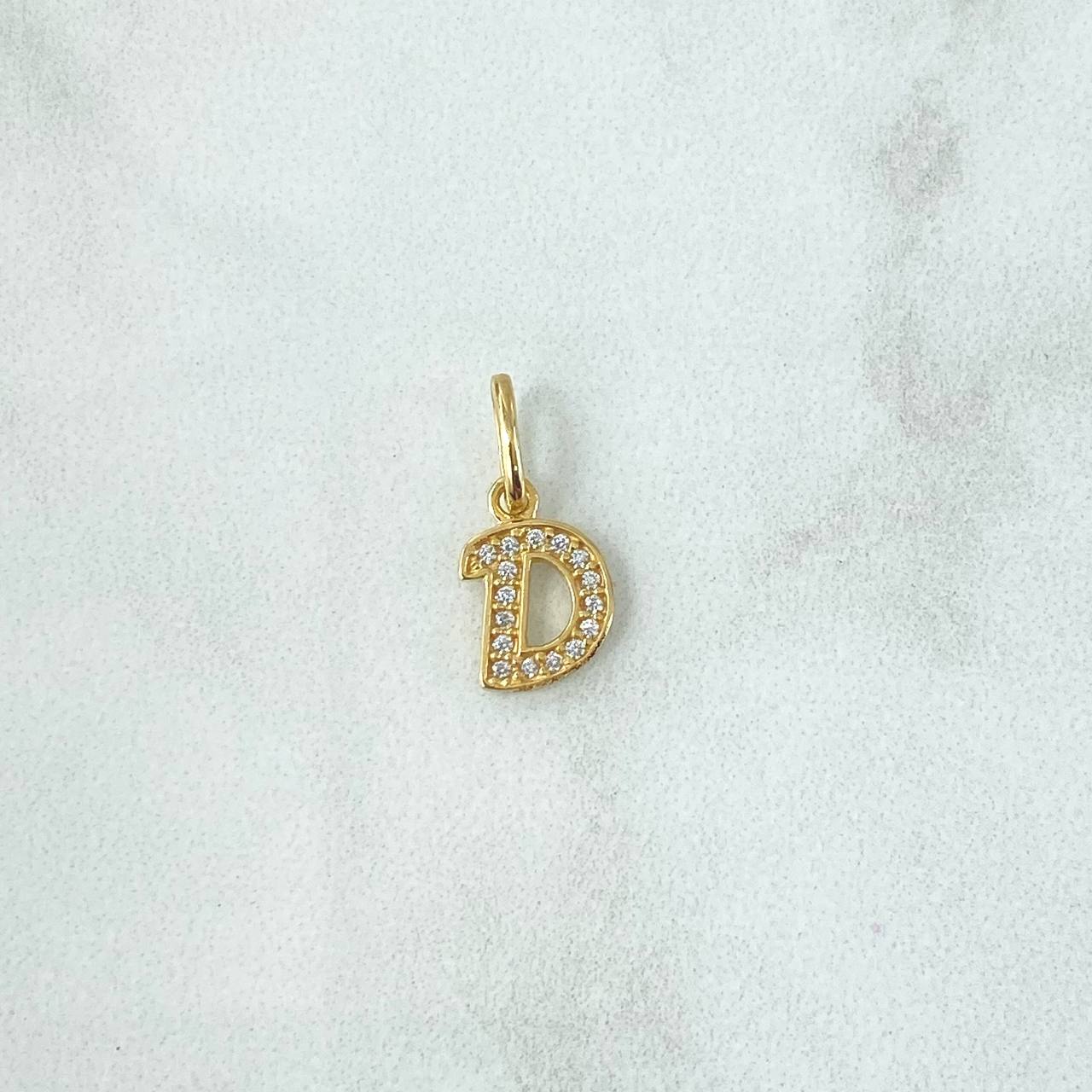Dije Letra D Cursiva 0.7gr / 1.6cm / Circones Blancos Oro Amarillo 18K