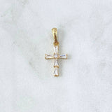 Dije Cruz Escalada 0.9gr / 2.2cm / Circones Blancos Oro Amarillo 18K