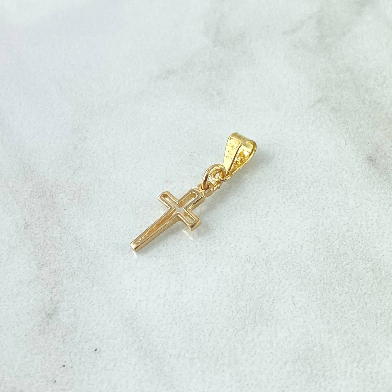 Dije Cruz Silueta 0.5gr / 2.1cm / Lisa Oro Amarillo 18K