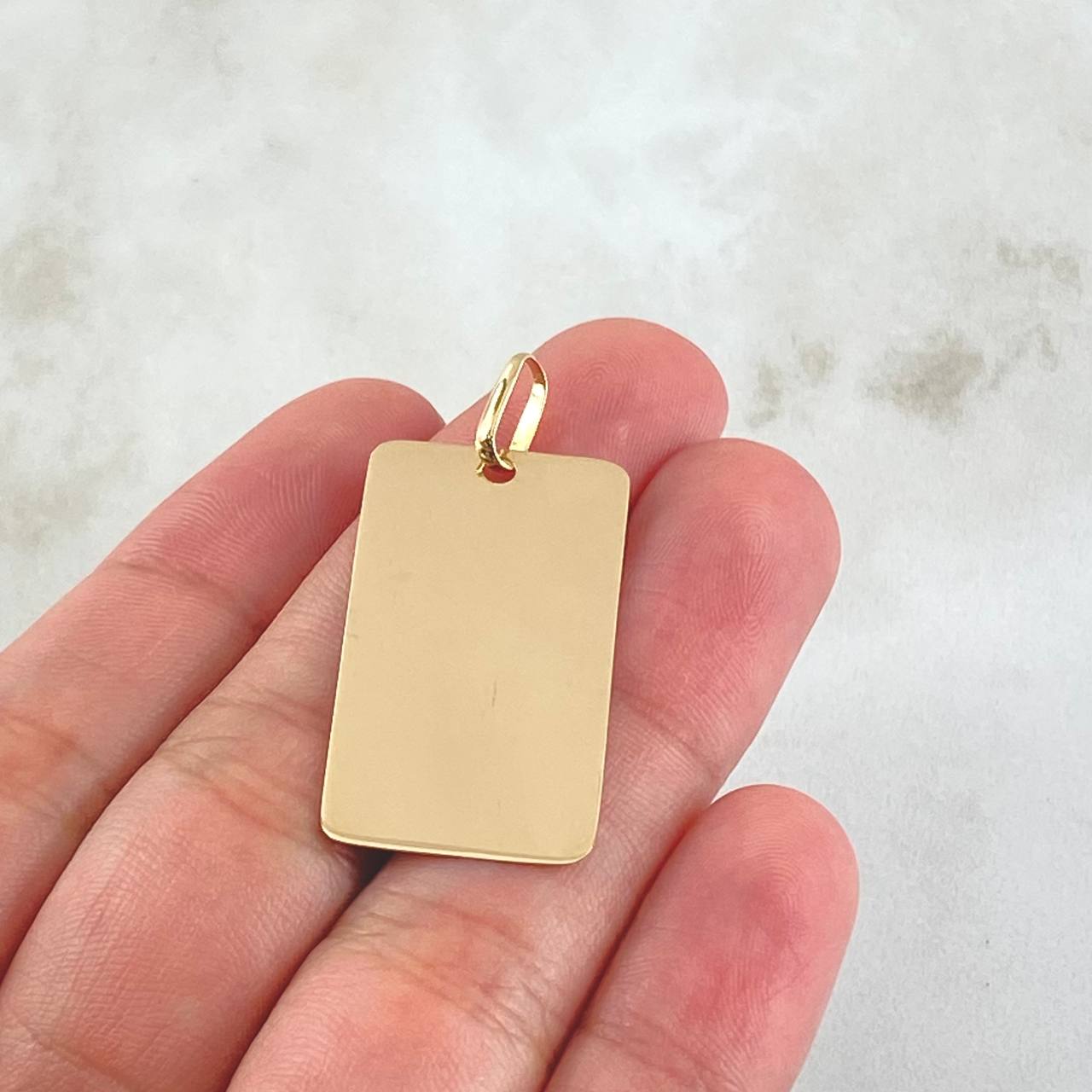 Dije Placa 2.5gr / 3.7cm / Oro 18K *