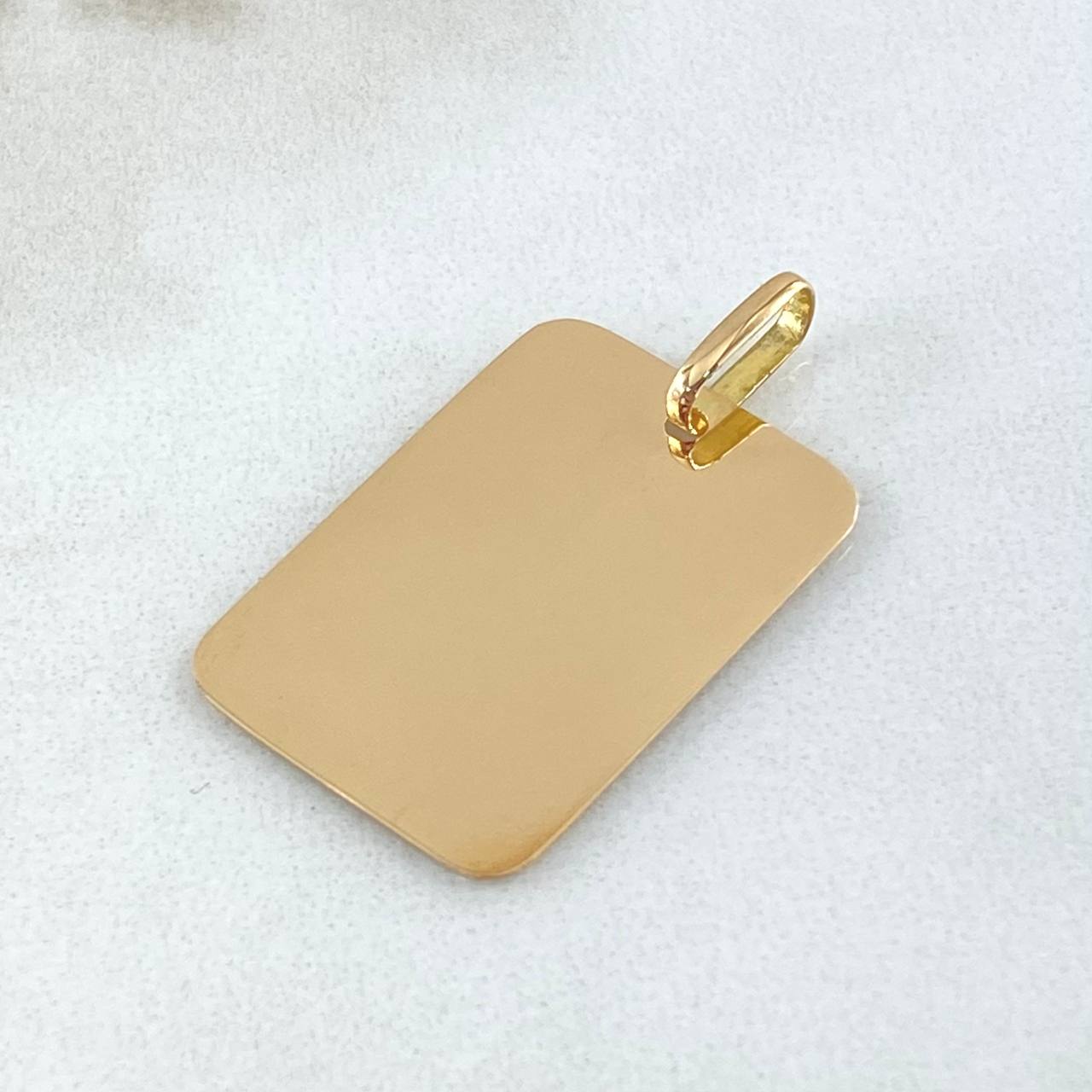 Dije Placa 2.3gr / 3cm / Oro 18K ©