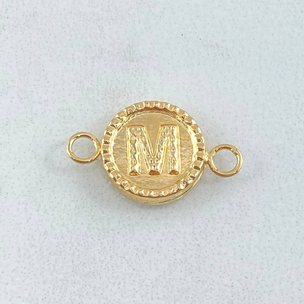 Herraje Letra M 0.6gr / 1.7cm / Oro 18K