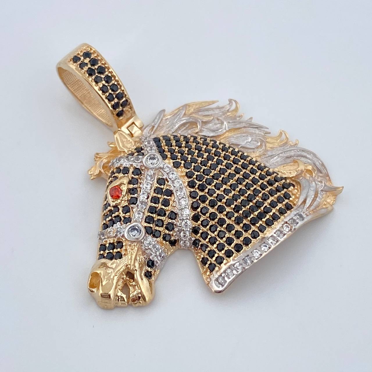 Dije Caballo 7.7gr / 3.6cm / Oro 18K $