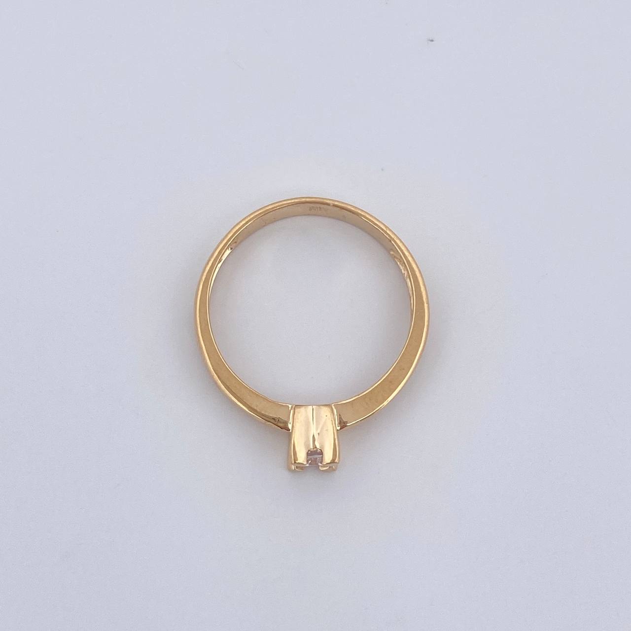Anillo Solitario 2.45gr / T6 1/4 / Oro 18K &