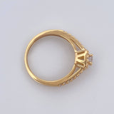 Anillo Halo Cuadrado 2.45gr / T4 3/4 / Oro 18K &