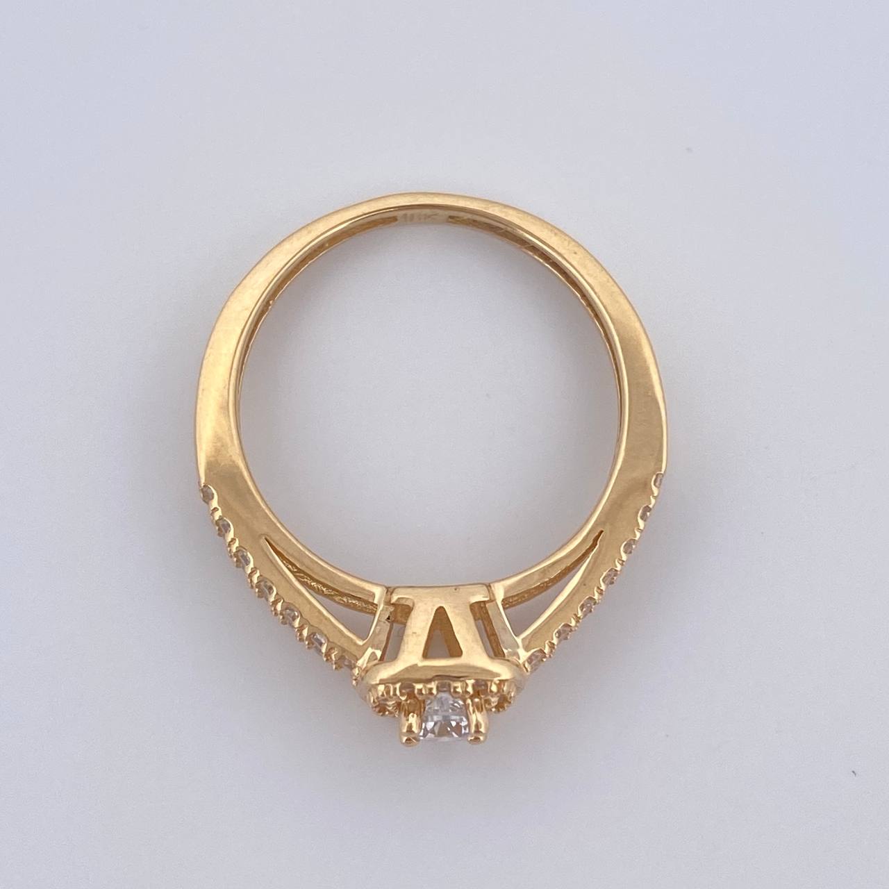 Anillo Halo Cuadrado 2.45gr / T4 3/4 / Oro 18K &