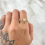 Anillo Oso En Media Churumbela 2.4gr / T7 1/2 / Ojos Azules Circones blancos Oro Amarillo 18K *