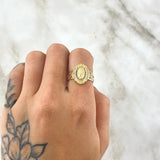 Anillo Virgen Guadalupe Marco Filigrana 3.75gr / T5 1/4 / Cruz Silueta Oro Amarillo 18K ©