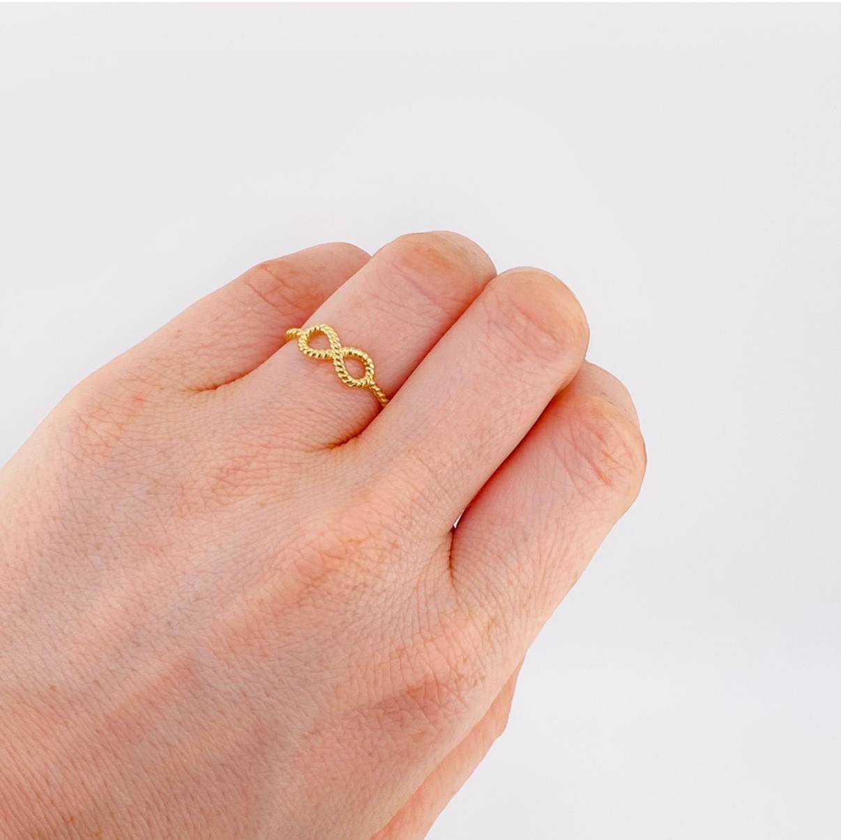 Anillo Burbuja Infinito 1.5 g / T6 1/2 Oro Amarillo 18K