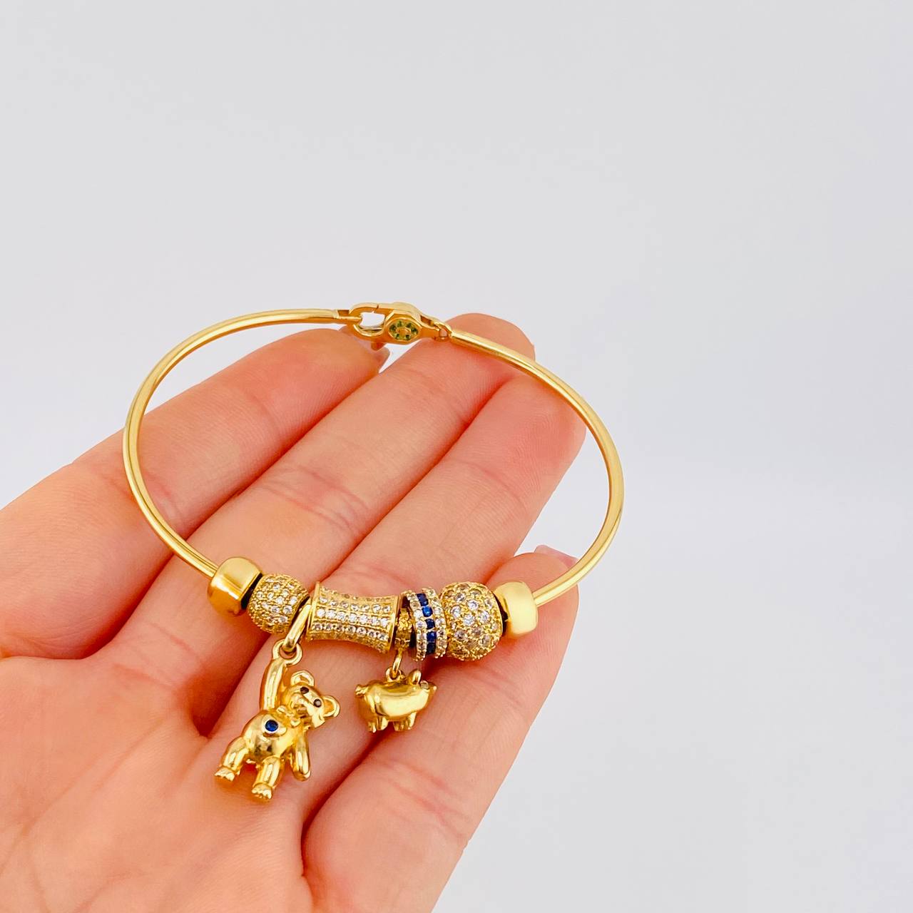 Pulso PD Oso Mano Arriba 15.95 g / 18.6 cm / 1.95 mm Oro Amarillo 18K