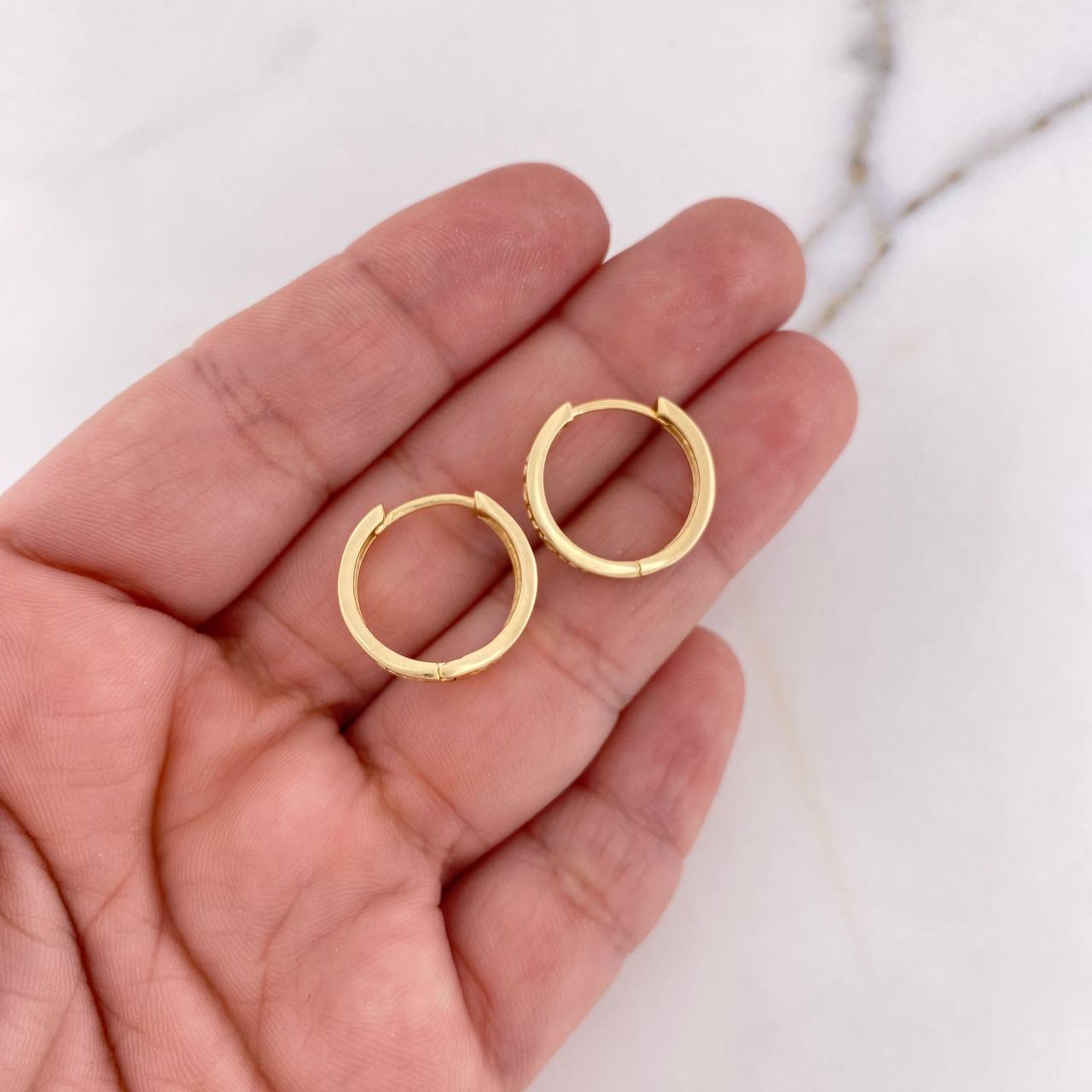 Candongas Tornillo 4.2gr / 1.7cm / Circones Blancos Oro Amarillo 18K #