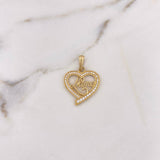 Dije Silueta Corazon 3gr / 2.7cm / Circones Blancos Oro Amarillo 18K $