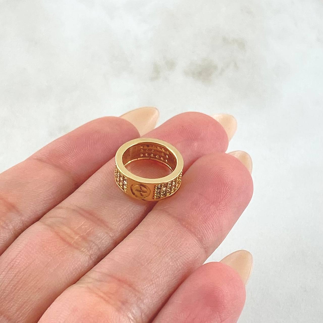 Dije Circulo Tornillo 2.85gr / 1.4cm / Oro Amarillo 18K