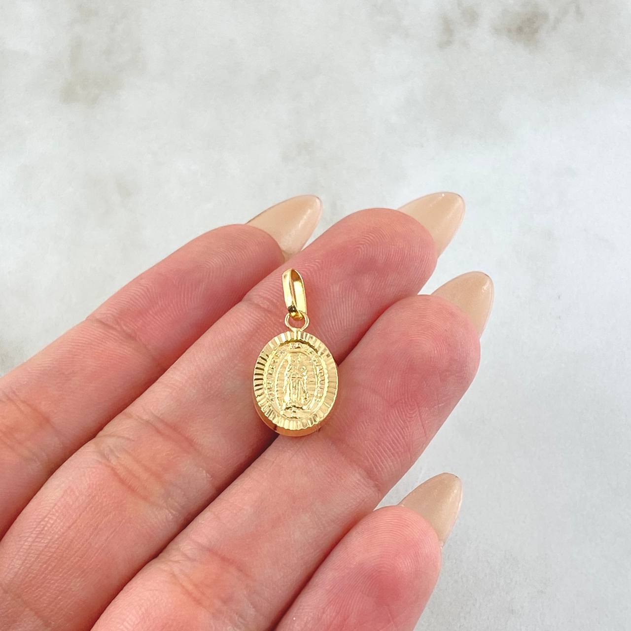 Dije Virgen Guadalupe 0.9gr / 2.2cm / Oro Amarillo 18K *