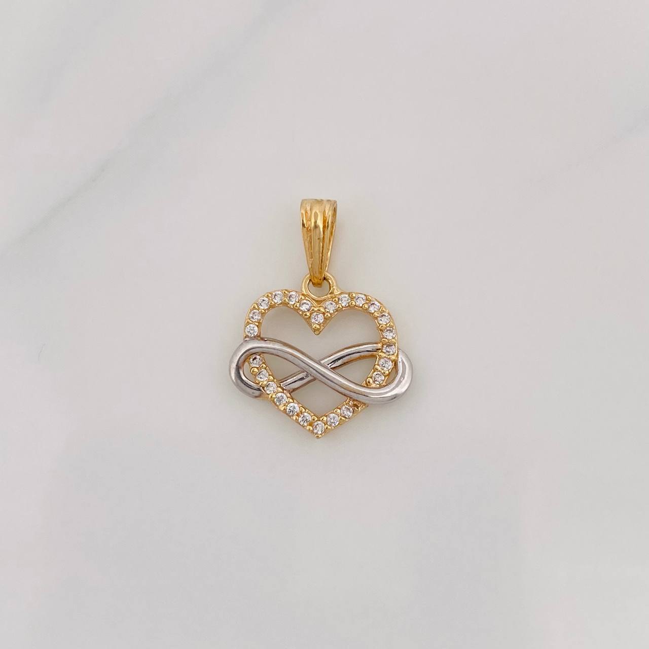Dije Corazón Infinito 1.35g / 1.8cm Dos Oros Amarillo Blanco 18K
