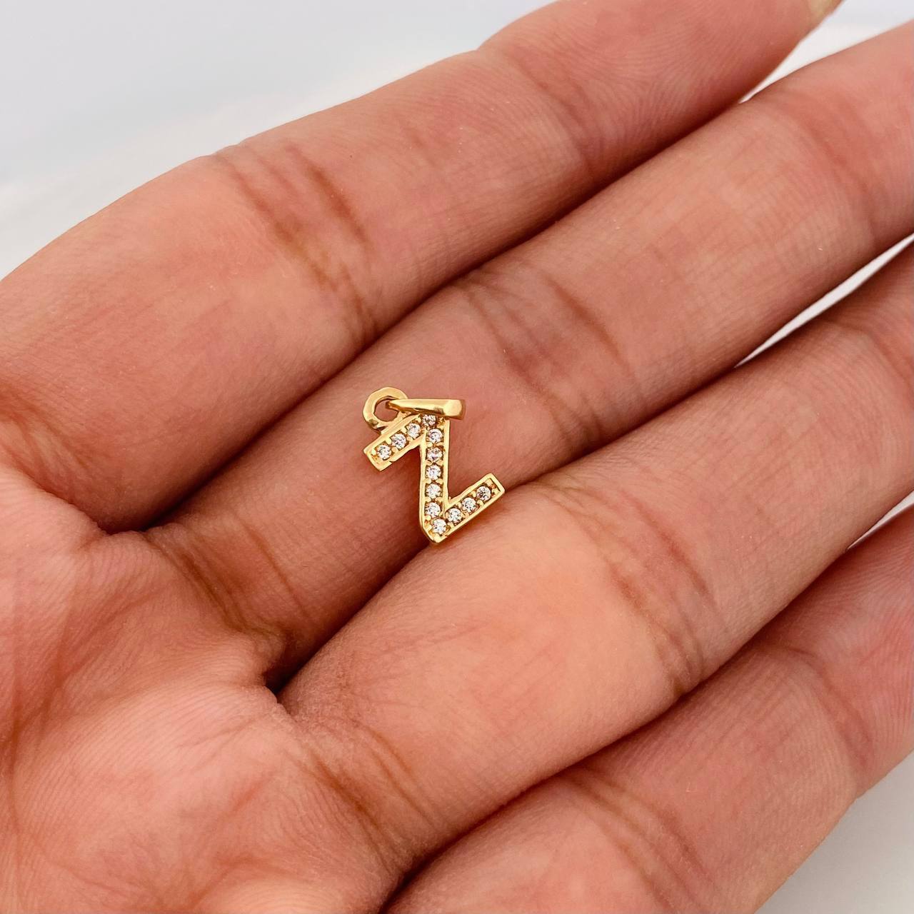 Dije Letra Z 0.7g / 1.5cm Oro Amarillo 18K