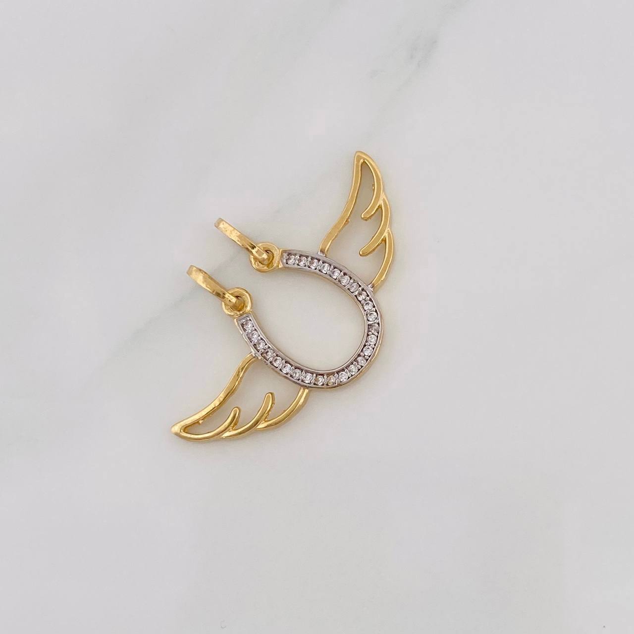 Dije Letra U Alas 2.6g / 2cm Dos Oros Amarillo Blanco 18K