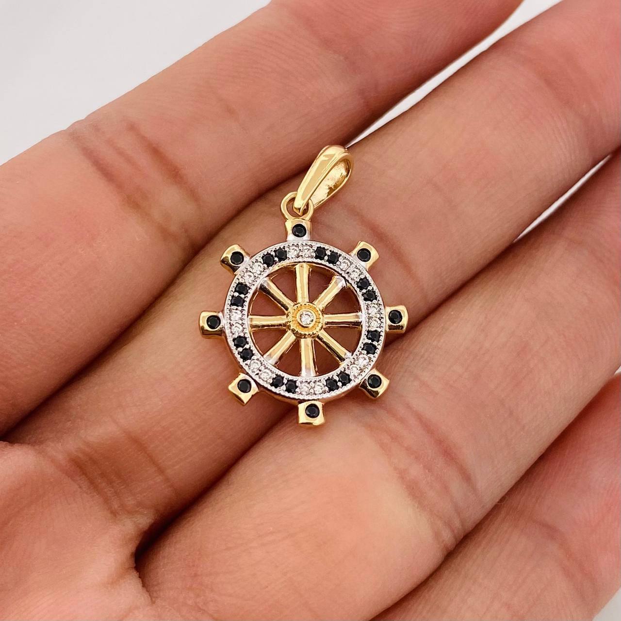 Dije Timón 2.45g / 2.7cm Dos Oros Blanco Amarillo 18K