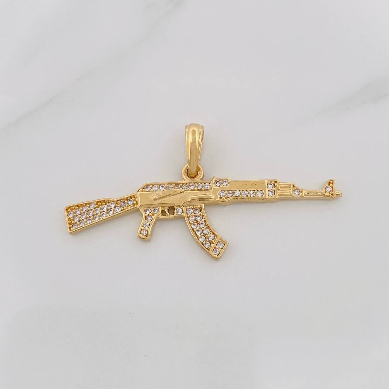 Dije Fusil 3.7g / 4.5cm Oro Amarillo 18K