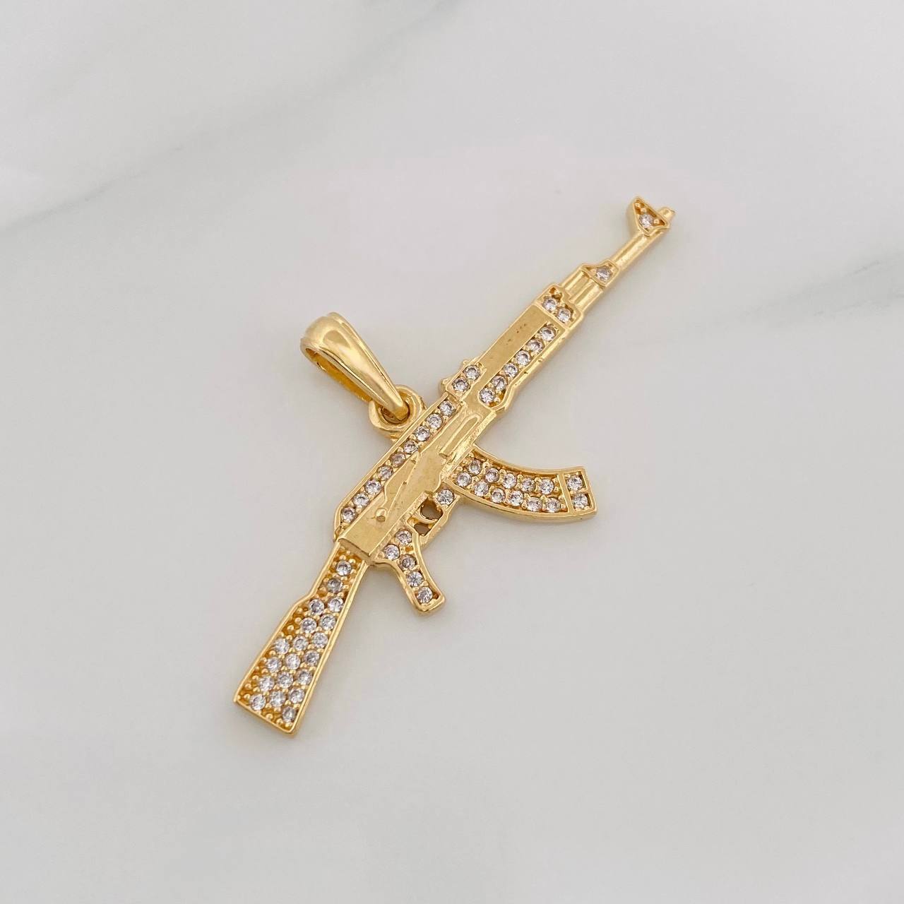 Dije Fusil 3.7g / 4.5cm Oro Amarillo 18K