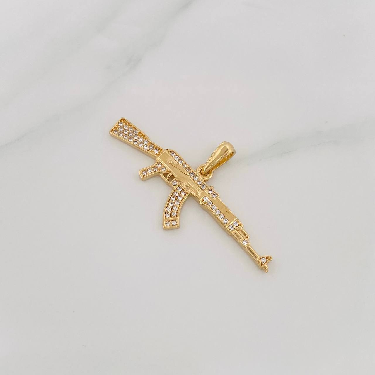 Dije Fusil 3.7g / 4.5cm Oro Amarillo 18K