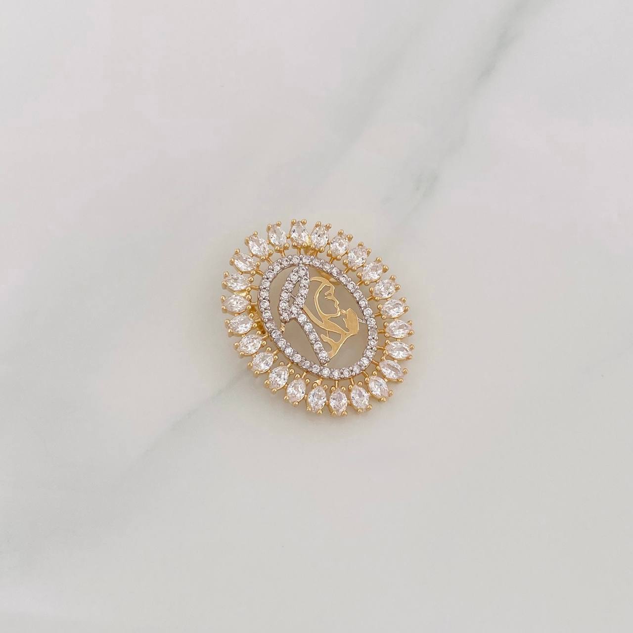 Dije Virgen María 2.8g / 2.4cm Dos Oros Amarillo Blanco 18K