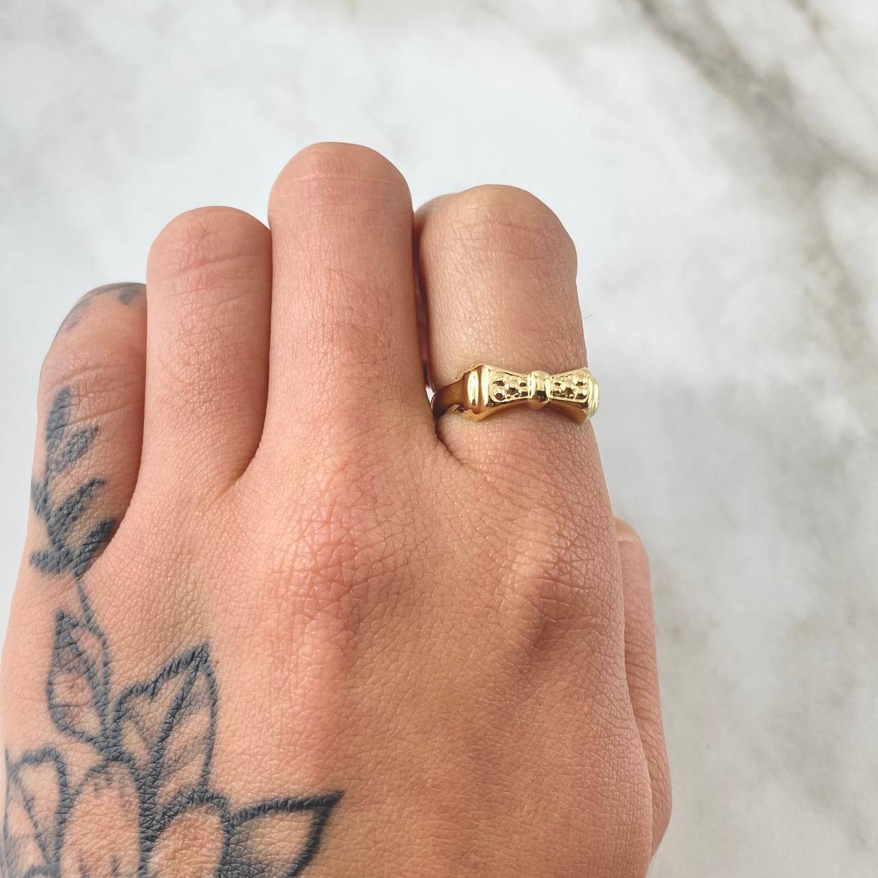 Anillo Moño 1.5gr / T7 1/4 / Oro Amarillo 18K