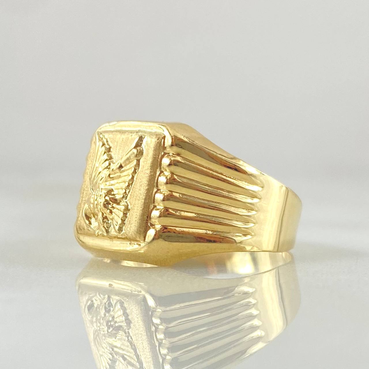 Anillo Sello Aguila 1.75gr / T6 1/4 / Oro 18K -