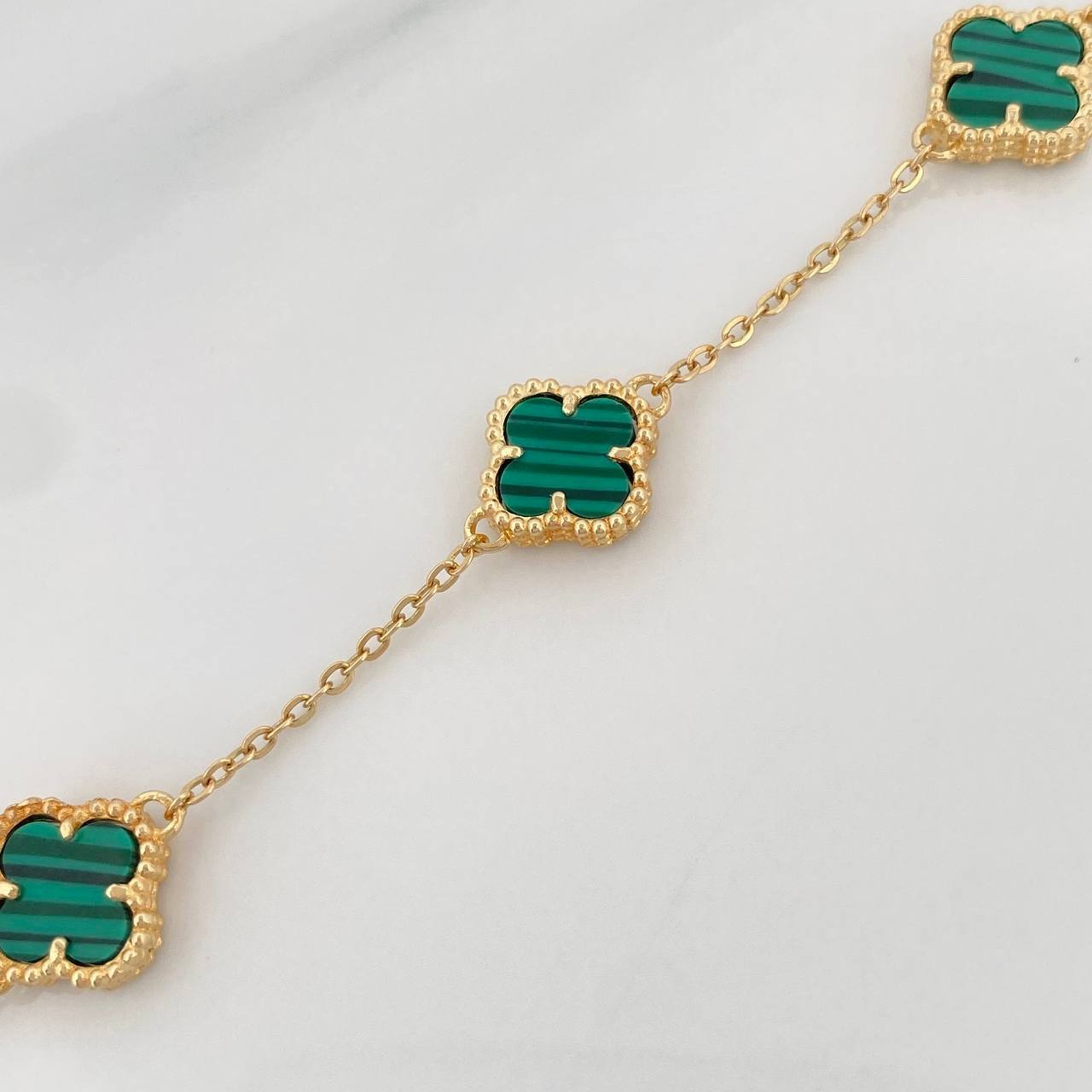 Pulso Trebol Aro Seguido 4.3 g / 19.3 cm / 1.2 mm Oro Amarillo 18K