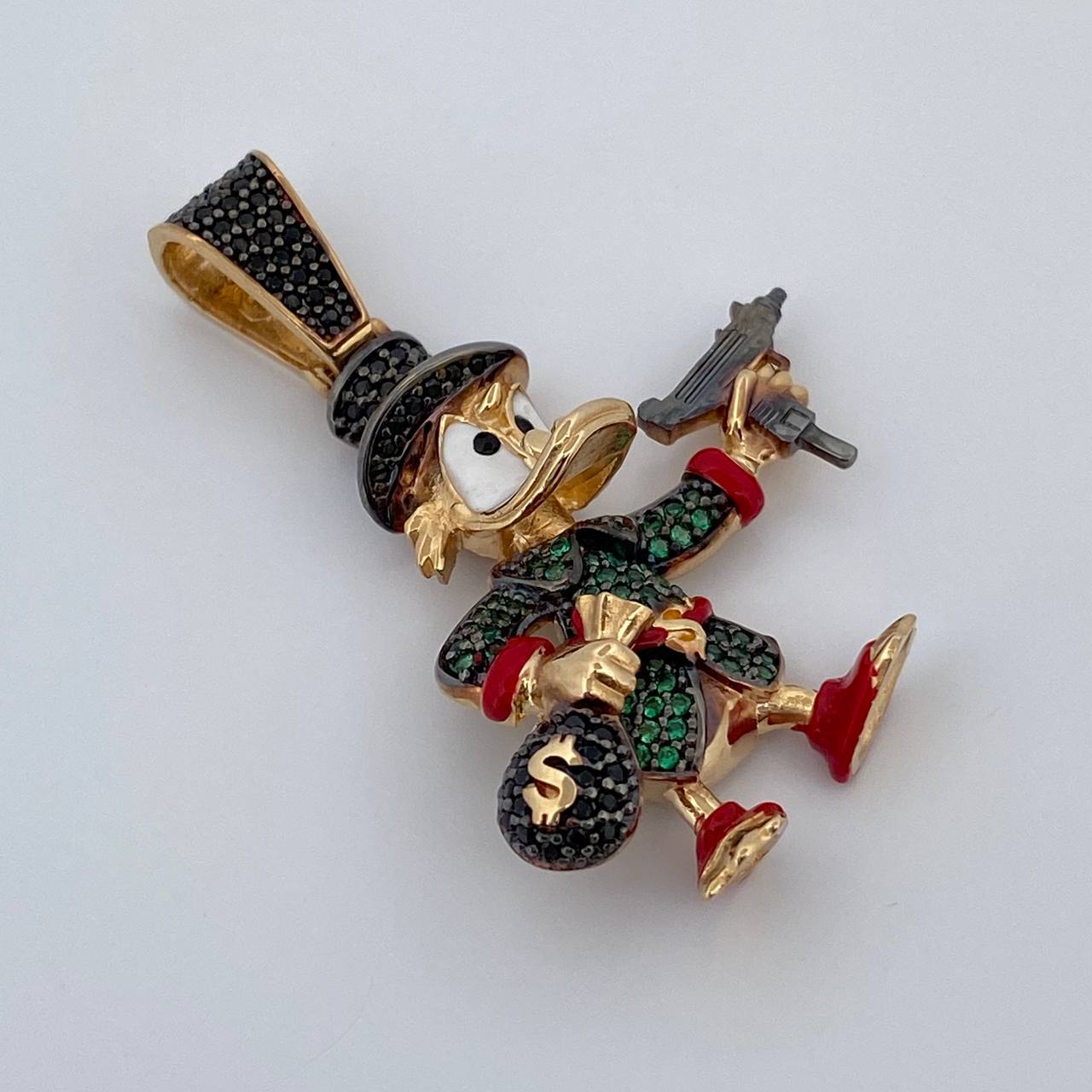 Dije Pato Pistola 10.2gr / 4.3cm Dos Oros Negro Amarillo 18K $