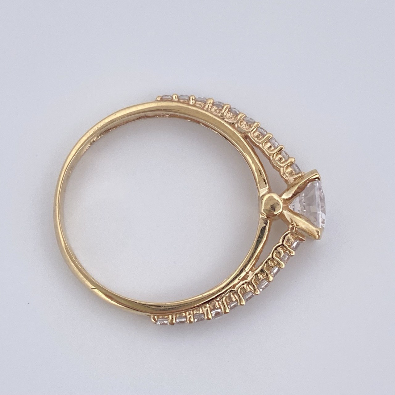 Anillo Solitario Churumbela 2.55gr / T7 / Oro 18K &