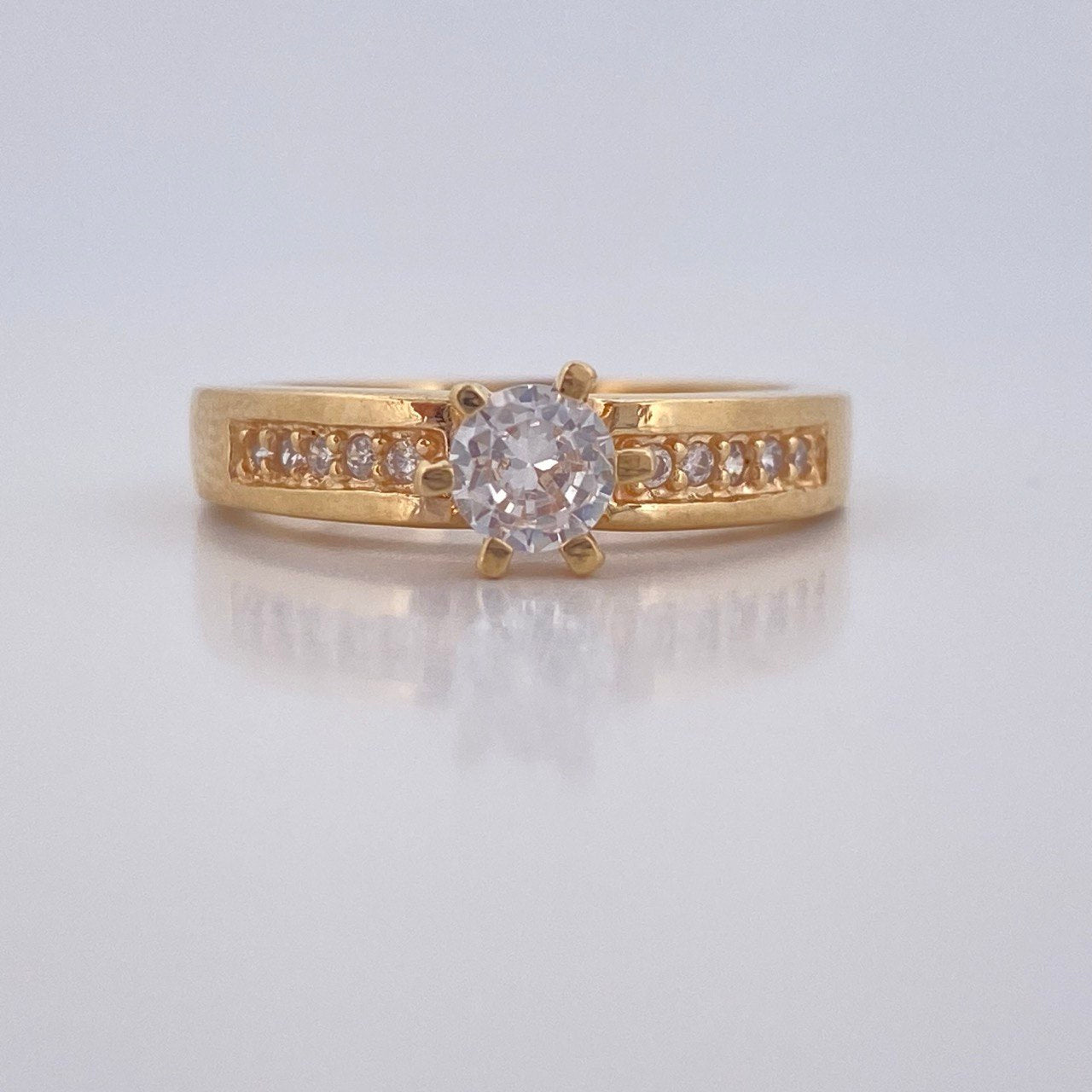 Anillo Solitario Churumbela 3.5gr / T6 / Oro 18K &