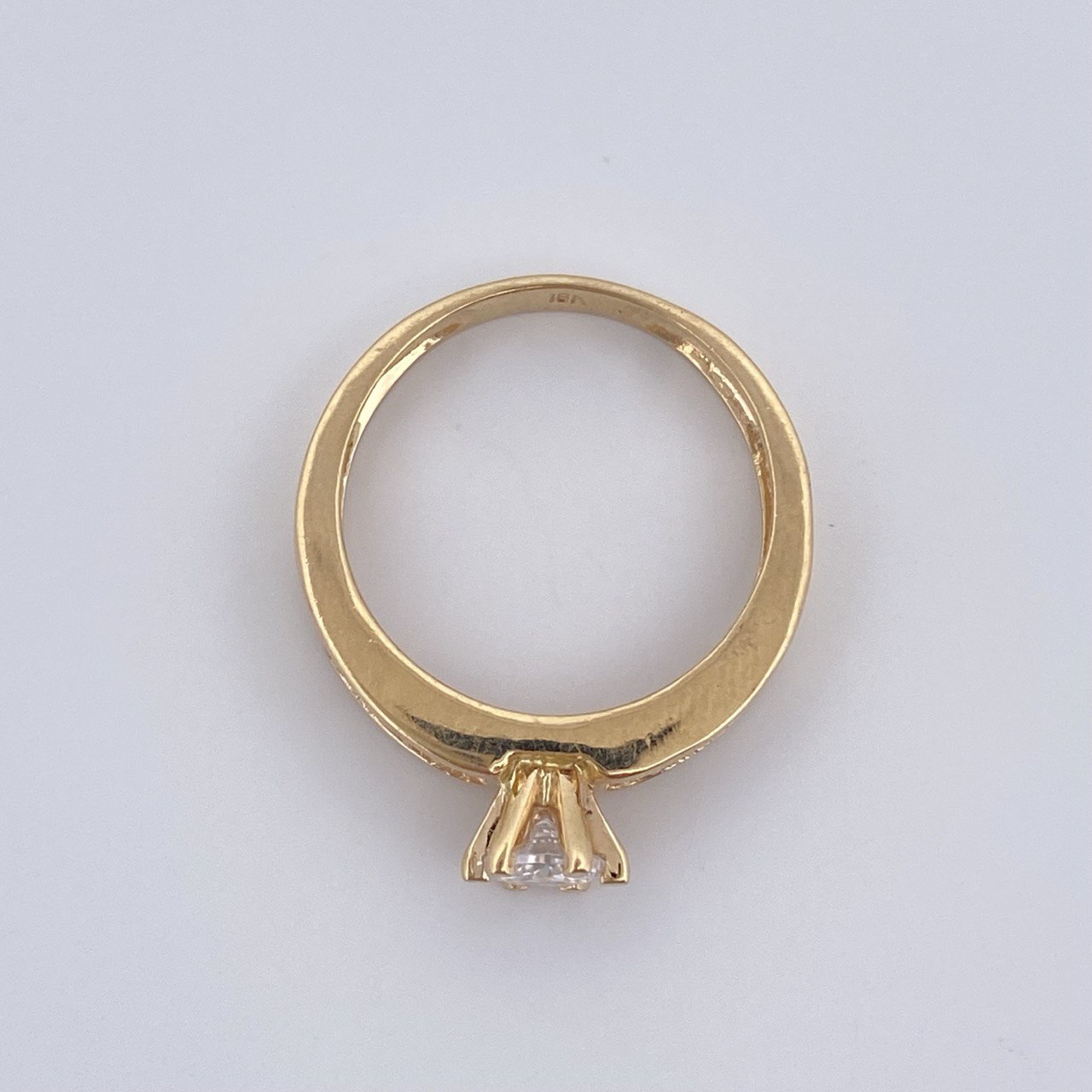 Anillo Solitario Churumbela 3.5gr / T6 / Oro 18K &