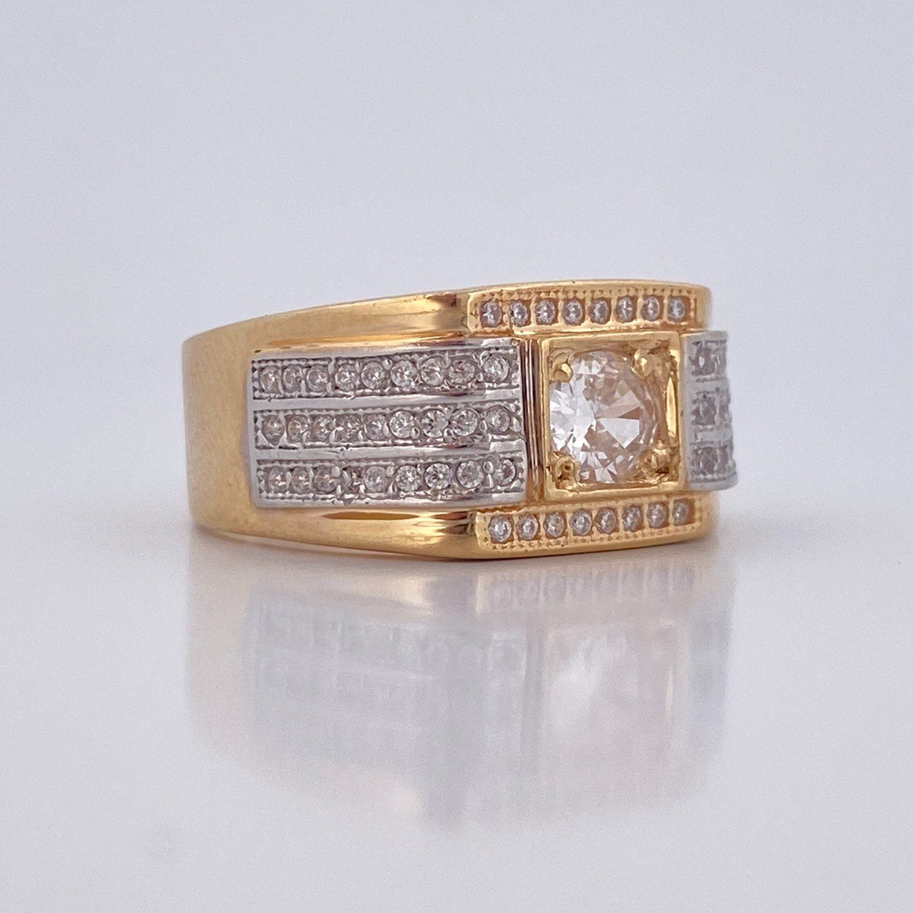 Anillo Cuadrado 7.35gr / T9 1/4 / Oro 18K &