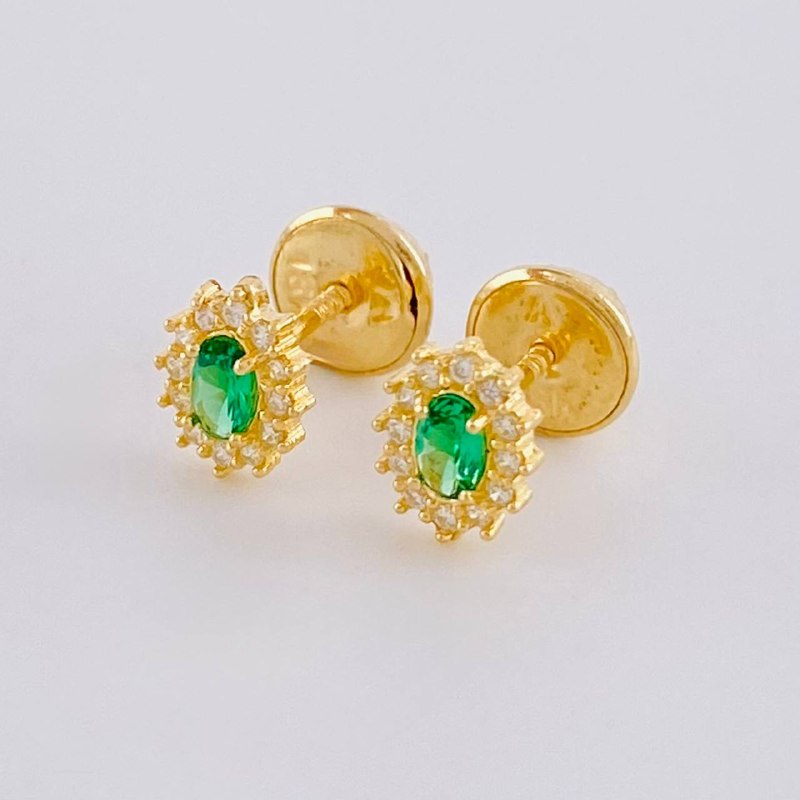 Topos Halo Ovalado 0.7 g / 6.1 mm Oro Amarillo 18K