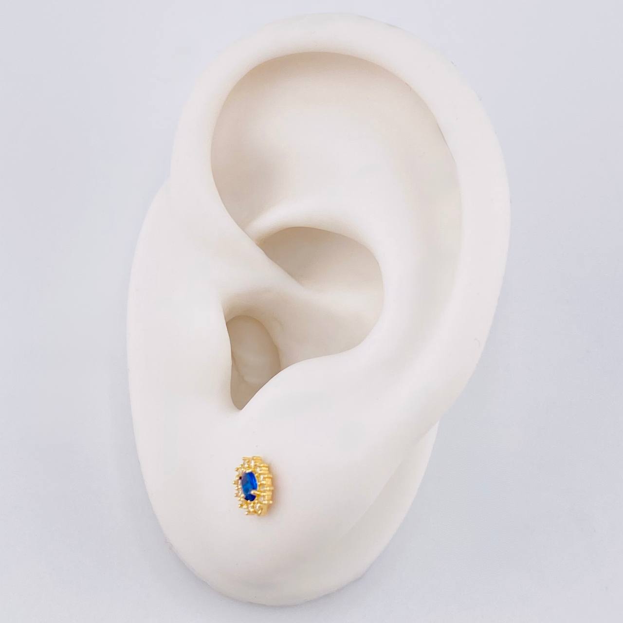 Topos Halo Ovalado 0.7 g / 6 mm Oro Amarillo 18K