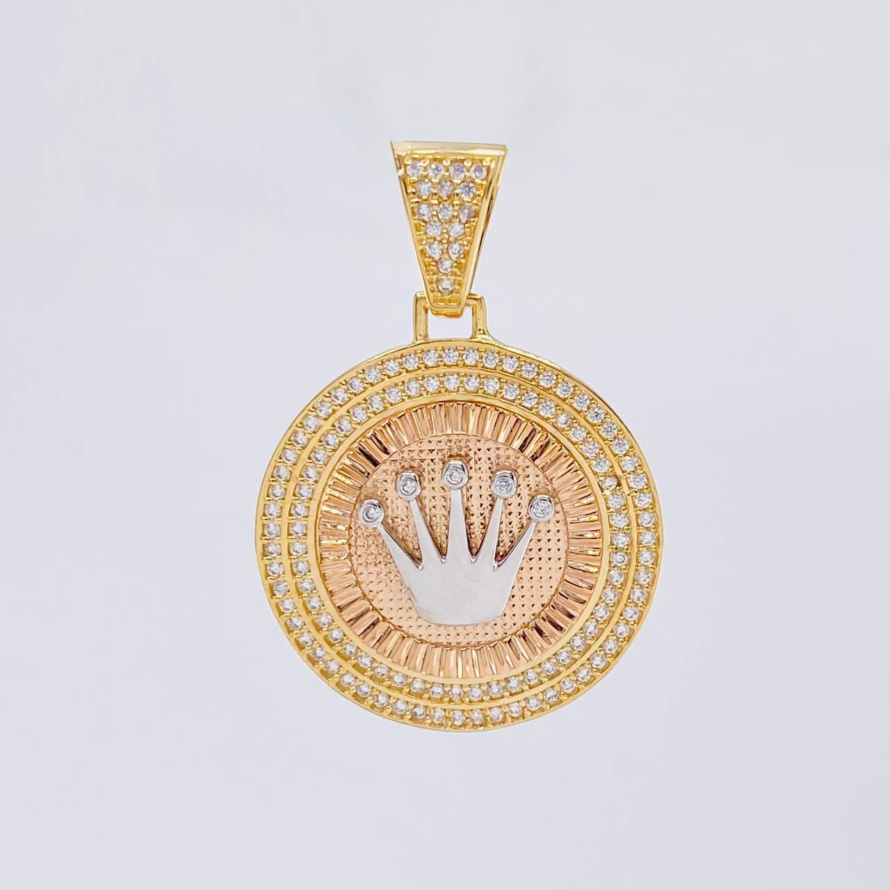 Dije Corona Poder 10.4 g / 4.1 cm Oro Amarillo 18K