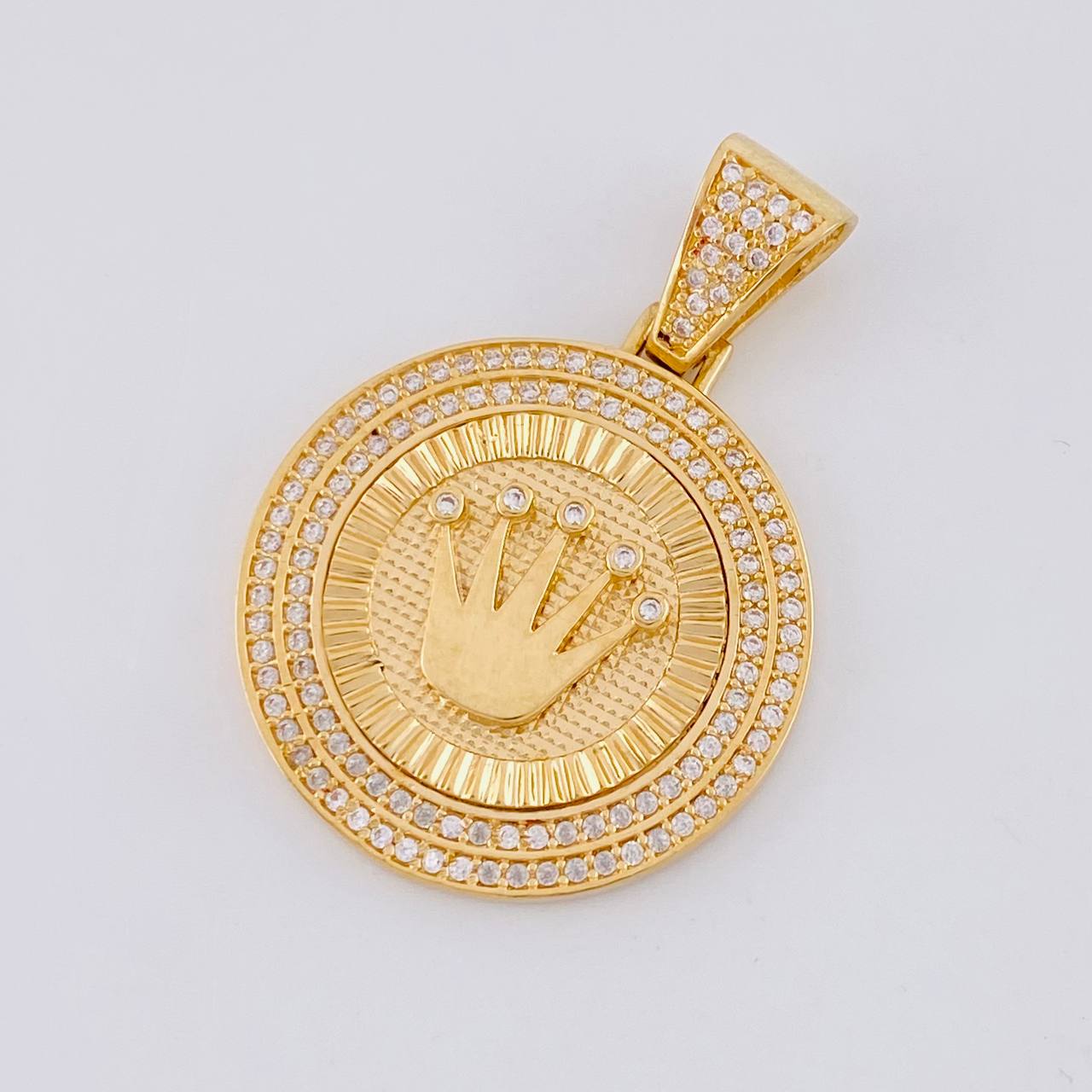 Dije Corona Centinela 6.95 g / 3.5 cm Tres Oros 18K