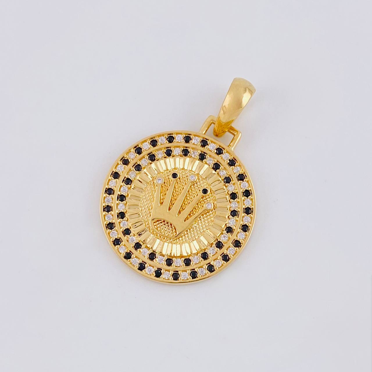Dije Corona Brillo Único 3.95 g / 3 cm Oro Amarillo 18K