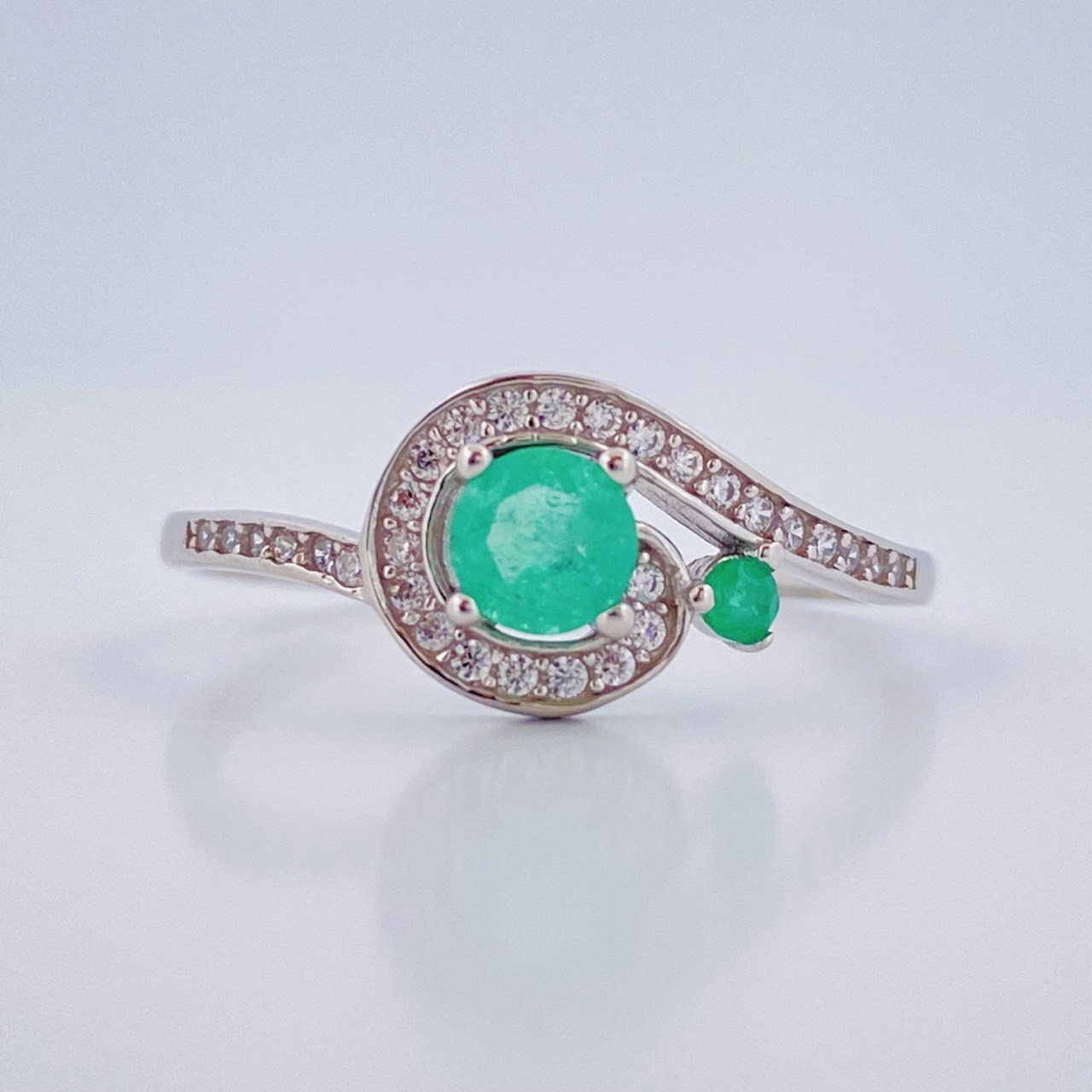 Anillo Gota de Luz 1.5gr / T6 3/4 / Ley 950 %