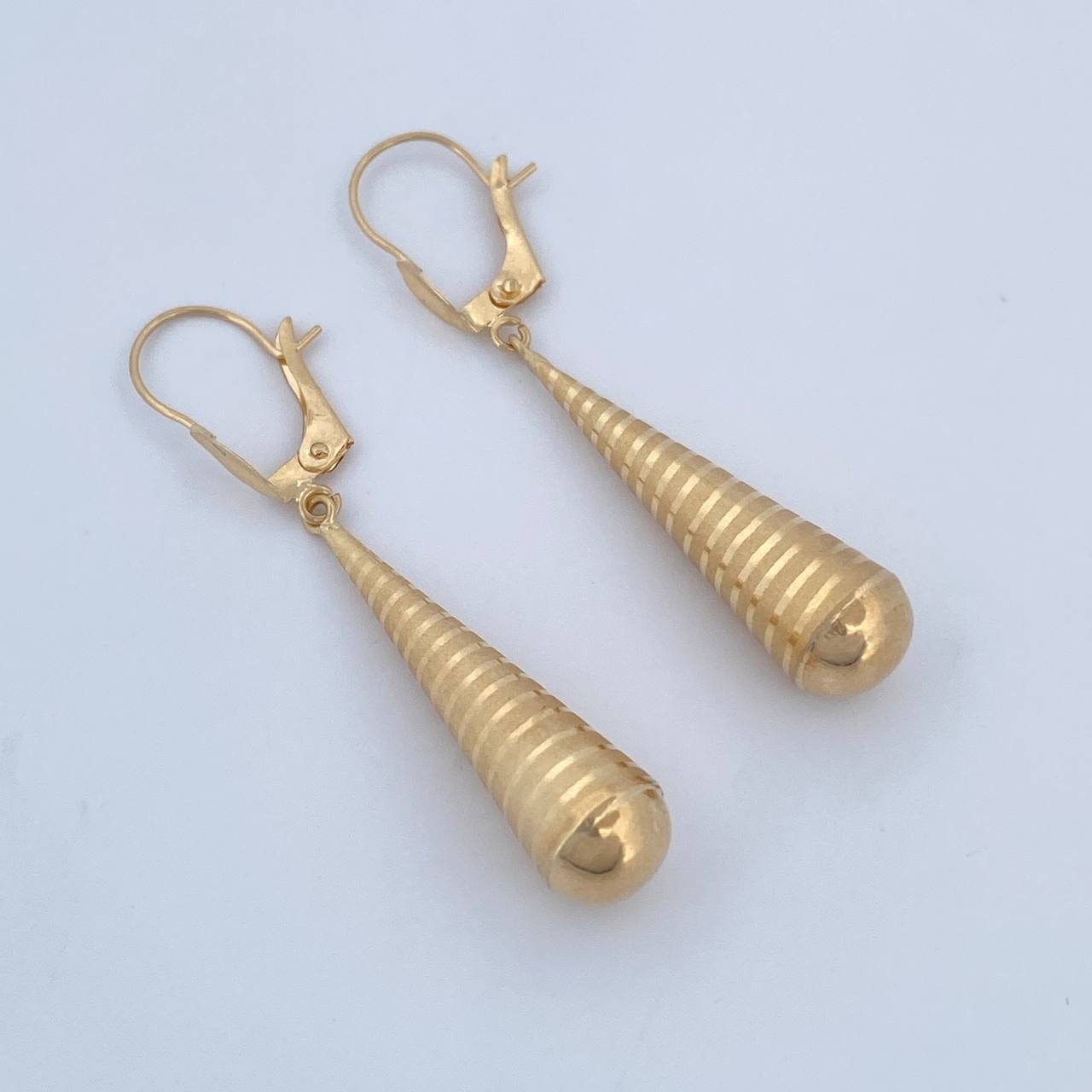 Candongas Lagrima 1.1gr / 4cm / Oro 18K &
