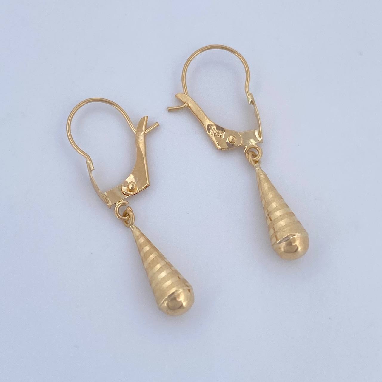 Candongas Lagrima 0.6gr / 2.7cm / Oro 18K &